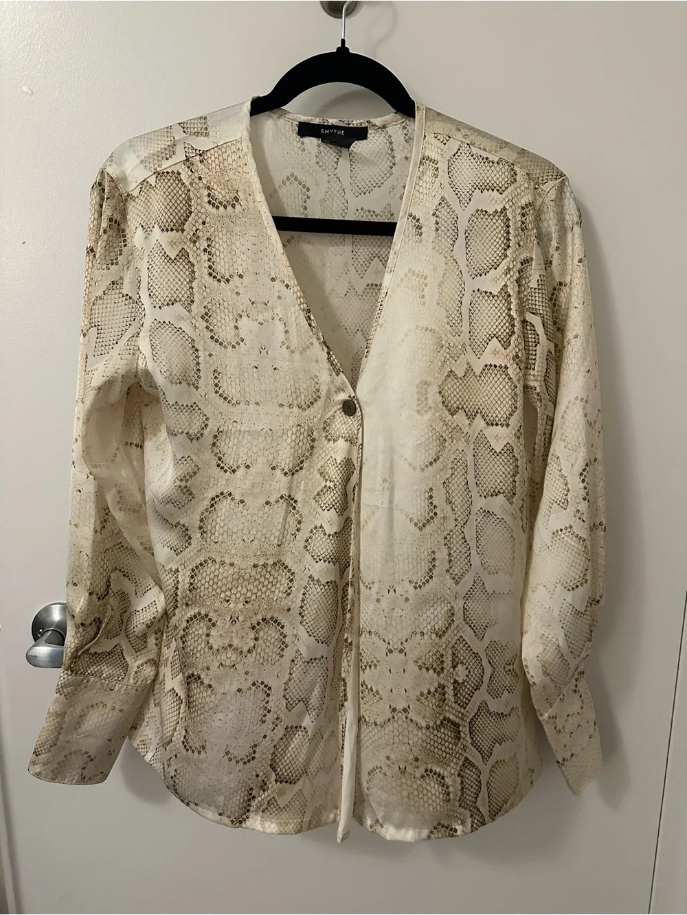 Smythe Single Button Blouse, Python Print, sz Small - Picture 3 of 5